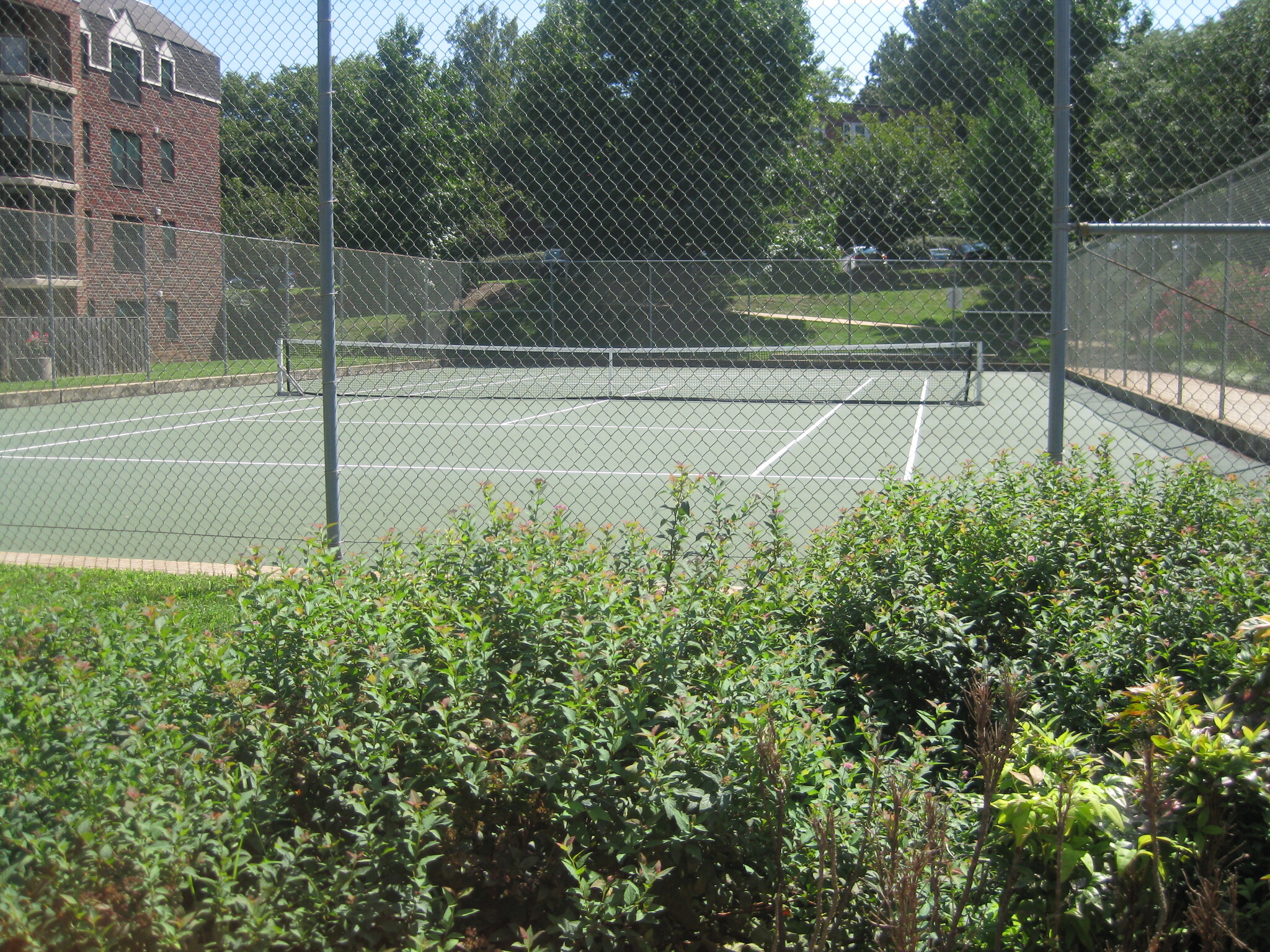 Tennis Court. - 2100 Langston Blvd