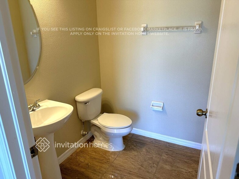 Building Photo - 1734 Bonita Bluff Ct