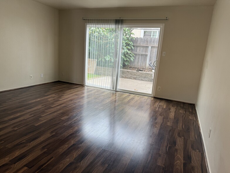 Building Photo - 34770 Perry Rd