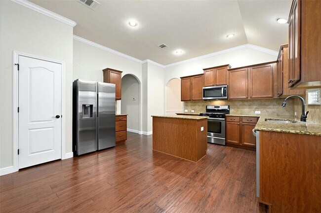 Building Photo - 116 Wolf Creek Way