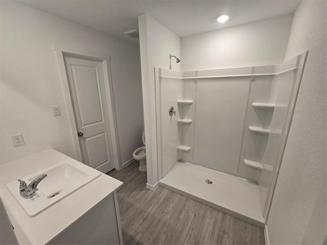 Building Photo - 316 Thresher Ln