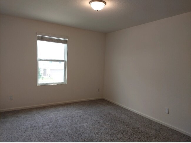 Building Photo - 1024 Long Bay Ct