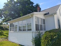 Building Photo - 293 Foxon Rd