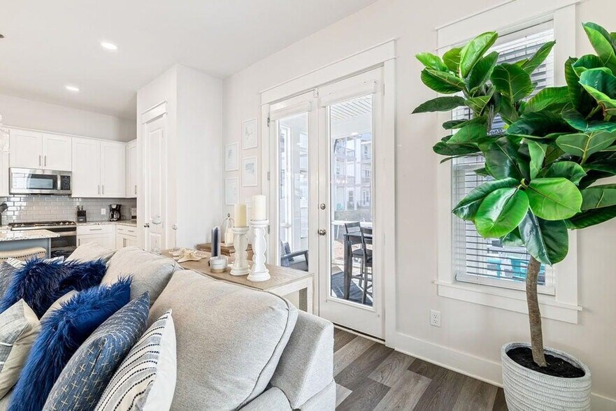 Building Photo - 24 Beach View Dr