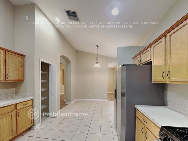 Building Photo - 5111 Clover Mist Dr