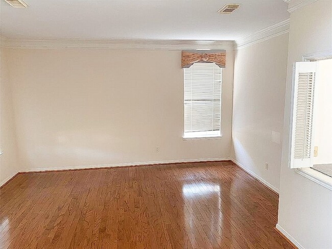 Building Photo - 14514 Hillside Hickory Ct