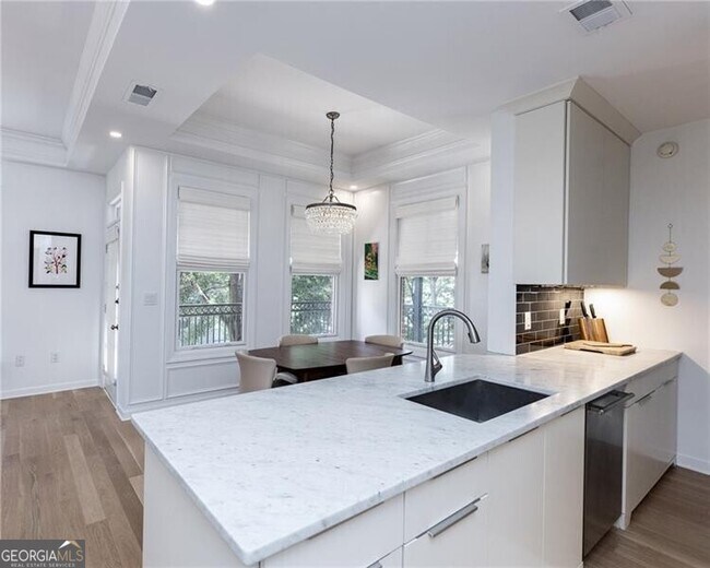 Building Photo - 850 Piedmont Ave NE