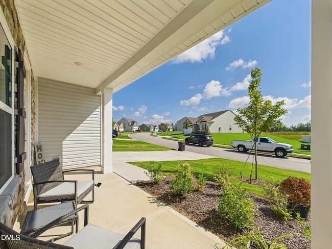 Building Photo - 110 Symmetry Lp