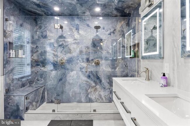 Building Photo - 962 Chanticleer