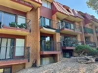 Building Photo - Spacious Boulder Condo – Available on August 1