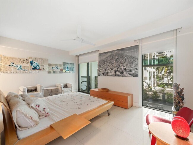 Building Photo - 6000 Collins Ave