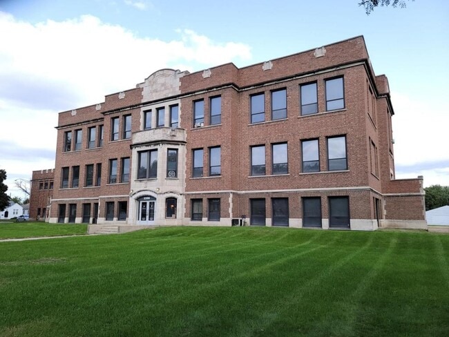 Building Photo - 2208 8th Street