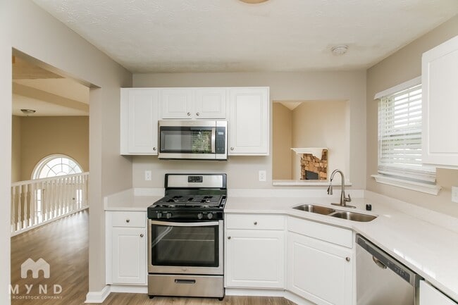 Building Photo - 4070 Lions Gate