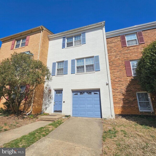 Primary Photo - 4430 Airlie Way