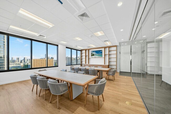 Building Photo - 1500 Rycroft St