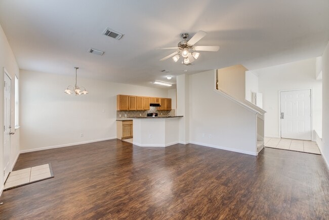 Building Photo - 6118 Yorkglen Manor Ln