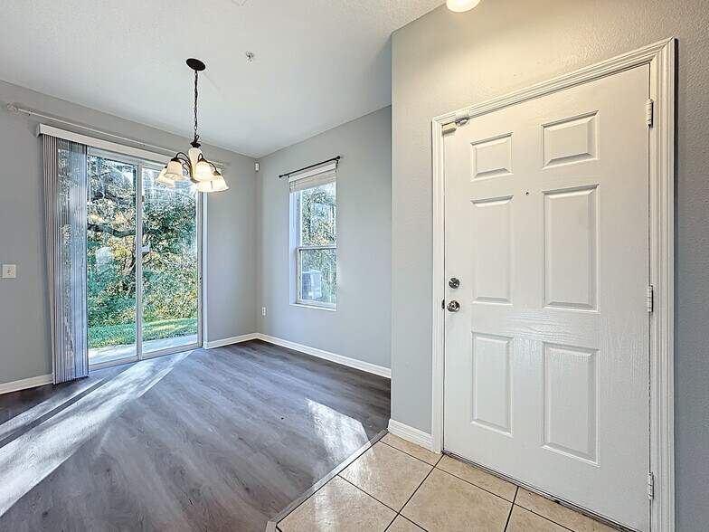 Building Photo - 1500 Broken Oaks Drive