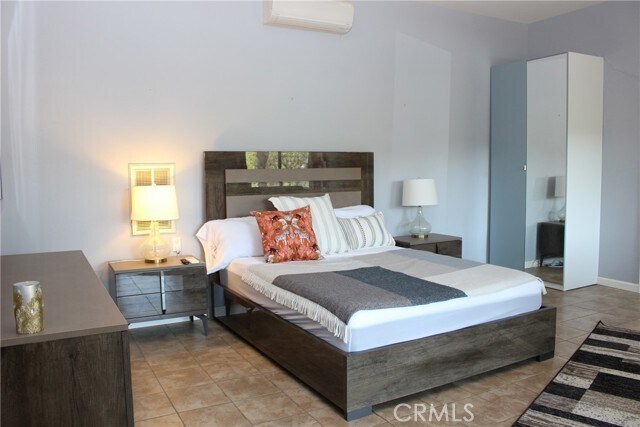 Building Photo - 18702 E Ridge View Dr