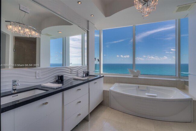 Building Photo - 18101 Collins Ave