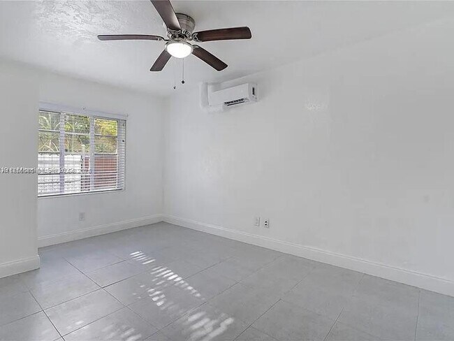 Building Photo - 9533 NW 3rd Ave