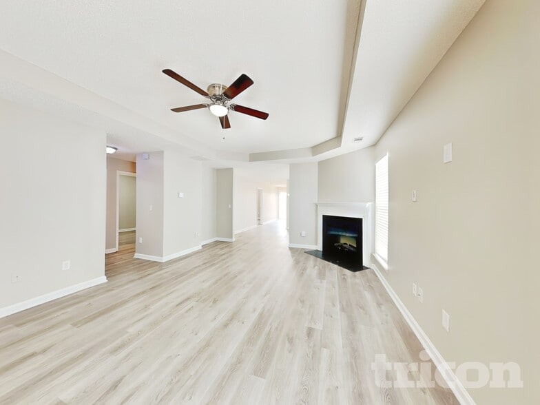 Building Photo - 4059 Angels Dr