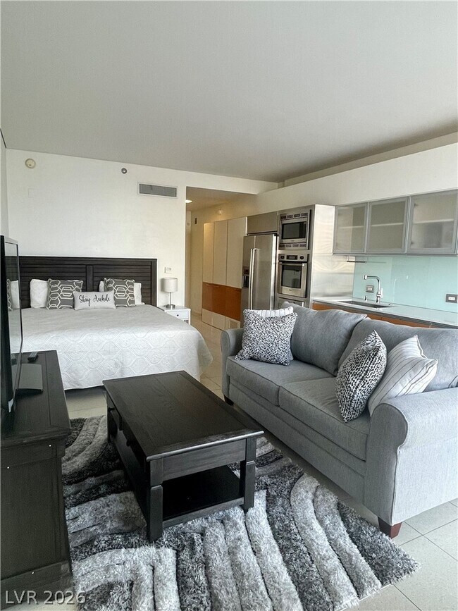 Building Photo - 3722 S Las Vegas Blvd