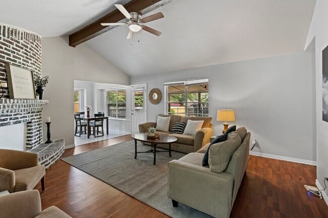 Building Photo - 7117 Church Park Dr