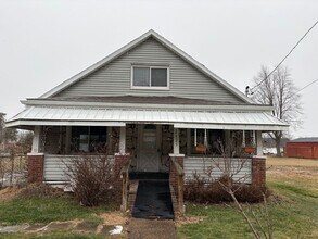 Building Photo - Nice Southside Find