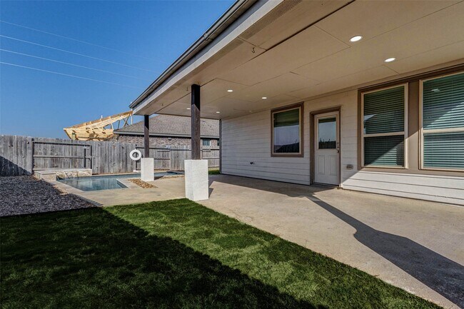 Building Photo - 26043 Quiet Field Ct