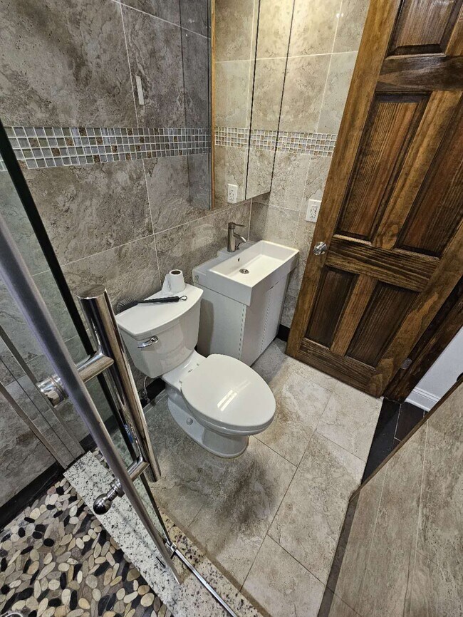 Building Photo - 1229 N 15th St