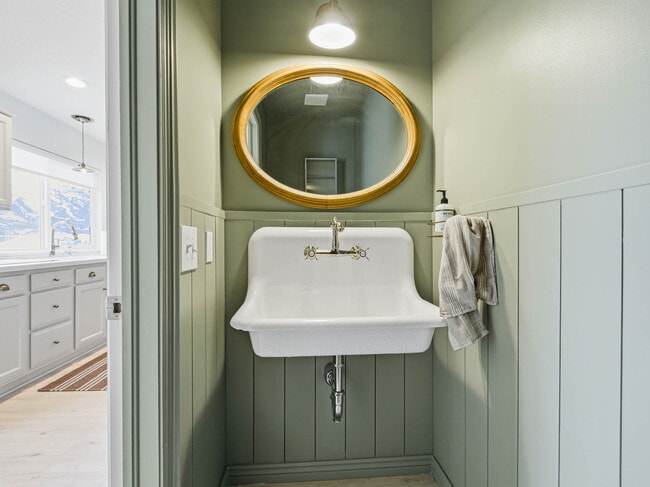 Building Photo - 4887 E Willowbrooke Cir