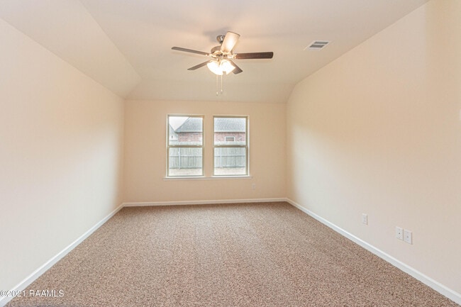 Building Photo - 110 Emerald Star Ln