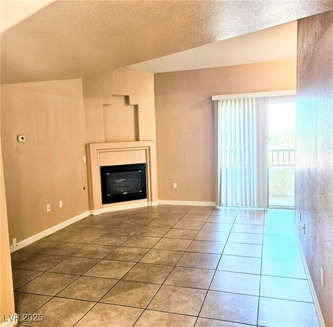 Building Photo - 2120 Ramrod Ave