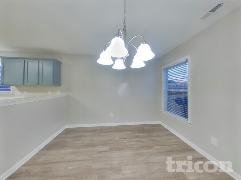 Building Photo - 3616 Crowders View Dr