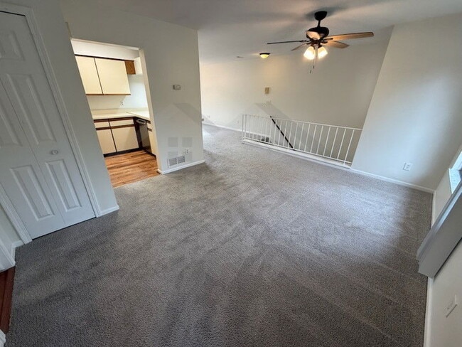 Building Photo - 1560 Meadowside Dr