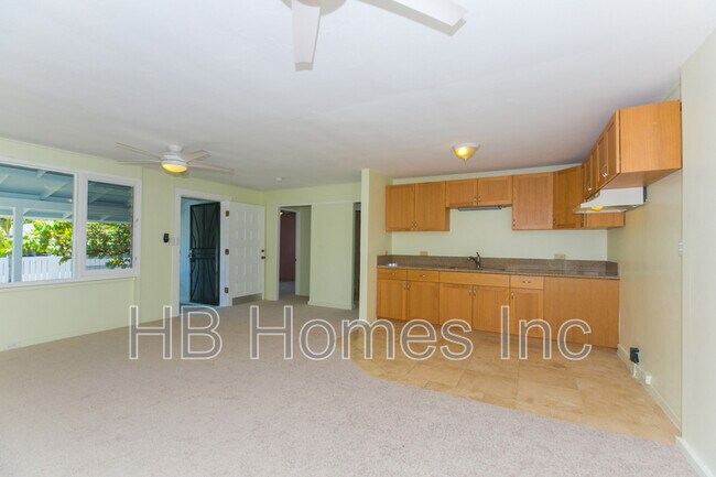 Building Photo - 828 Oneawa St