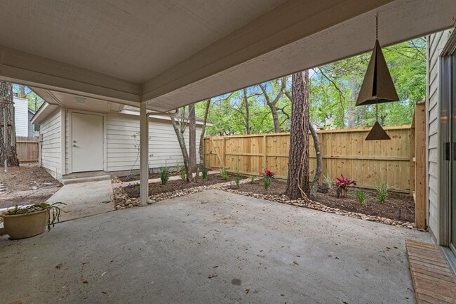 Building Photo - 49 W Southfork Pines Cir