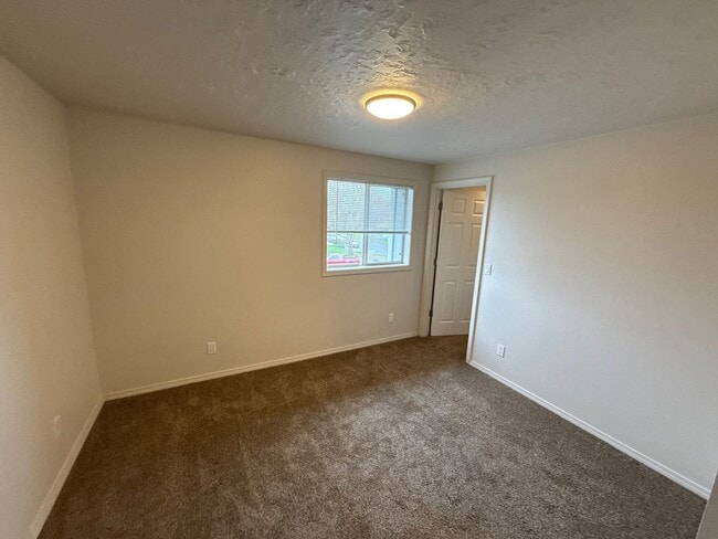 Building Photo - 3714 47th Ave NE