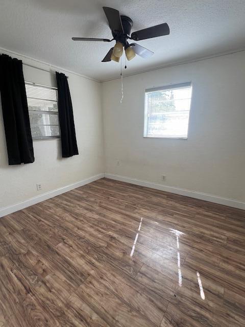Building Photo - 2712 Peer Ln