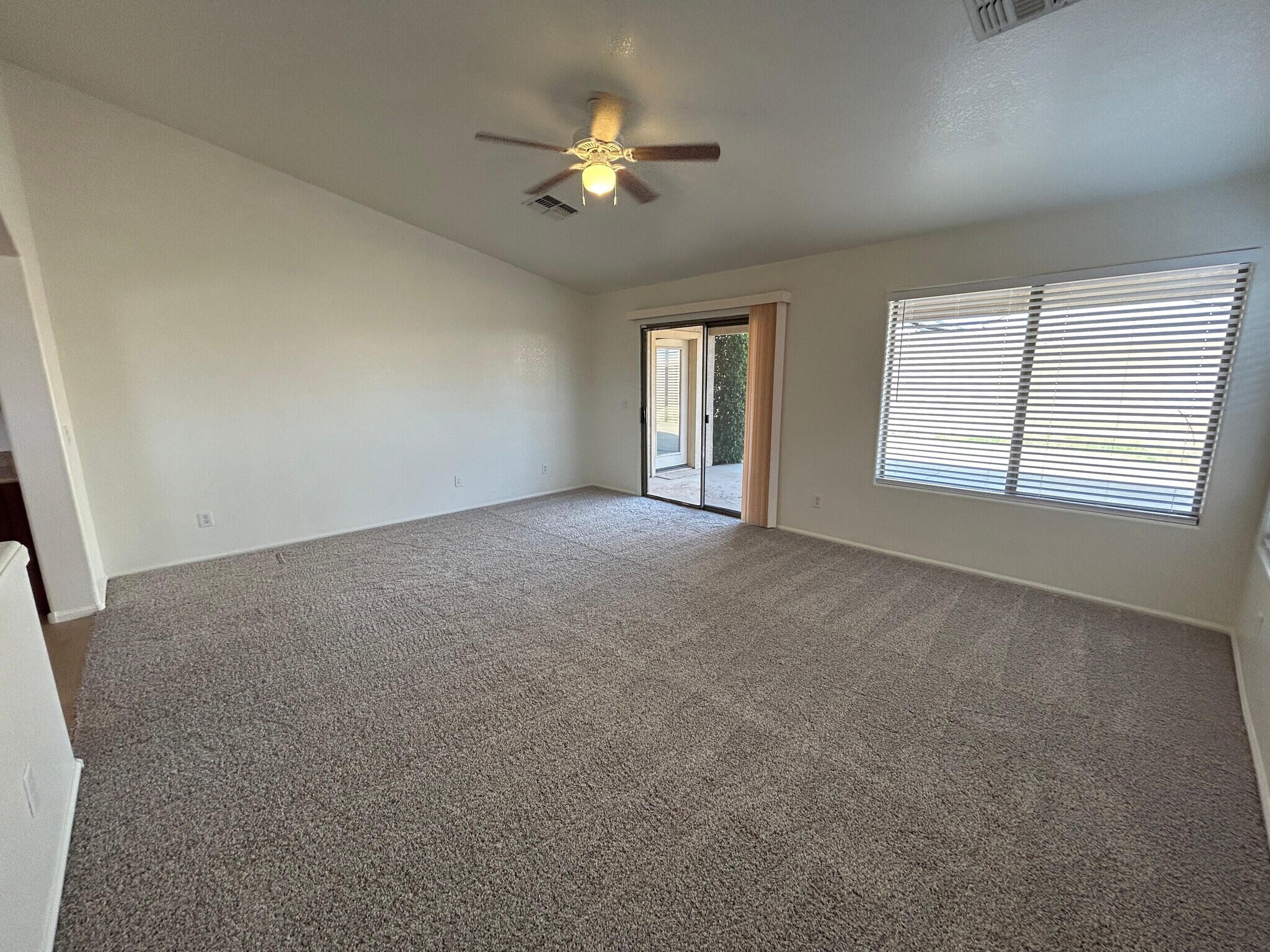 Building Photo - 8217 S 45th Ln