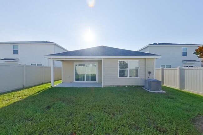 Building Photo - 8656 SW 44th Ct