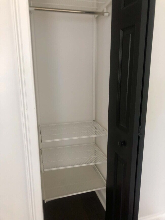 Building Photo - Newly Renovated 3BR/2.5BA Home in NE DC – Move-In Ready!