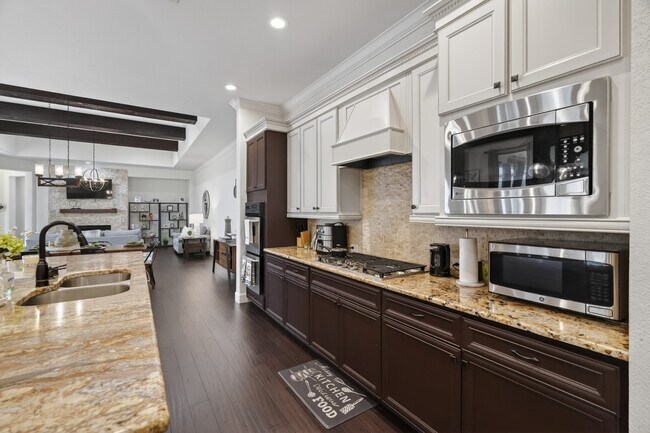 Building Photo - 18 Sundown Ridge Pl
