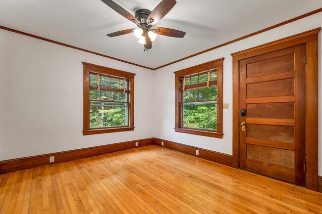 Building Photo - 44 Neighbors Row