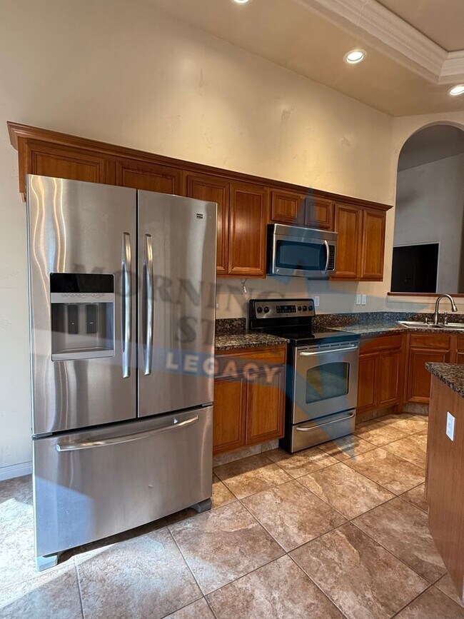 Building Photo - 3 Bedroom Energy-Efficient Home with Expansive Yard & Workshop!
