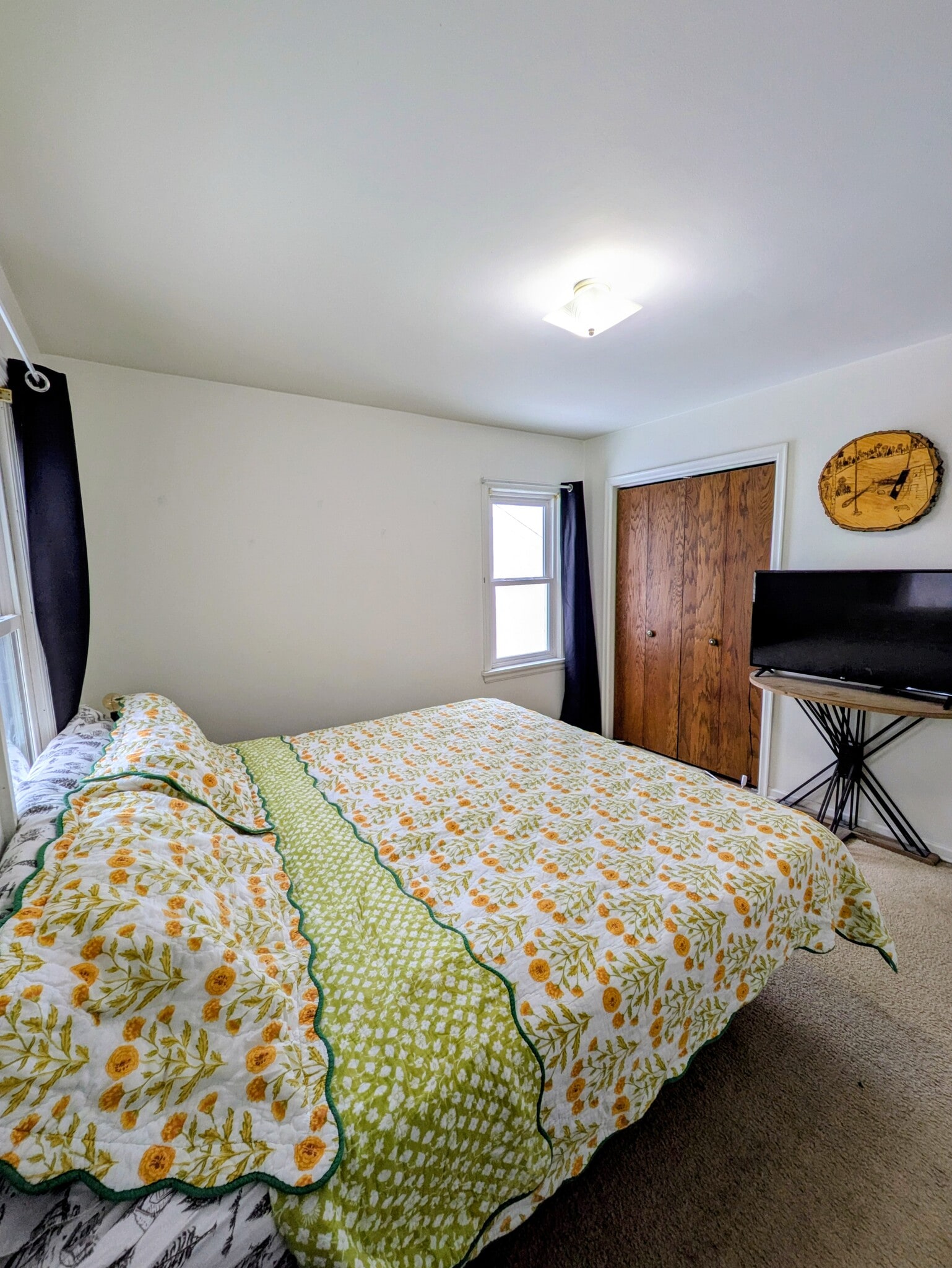 Building Photo - 125 W Saint Marie St