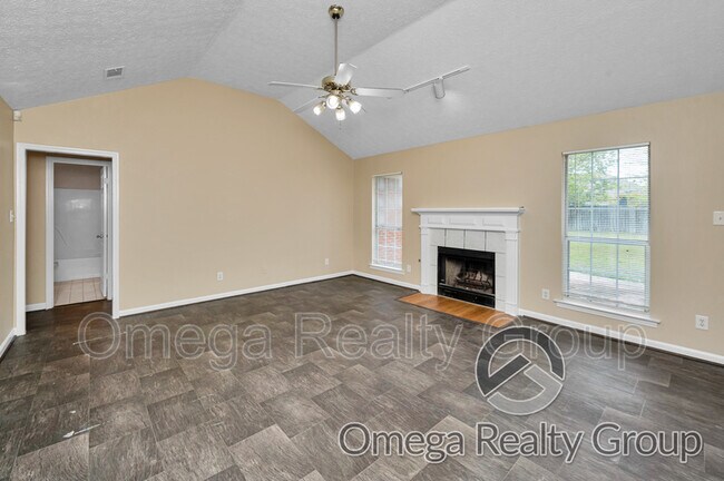 Building Photo - 6525 Foxleigh Ct