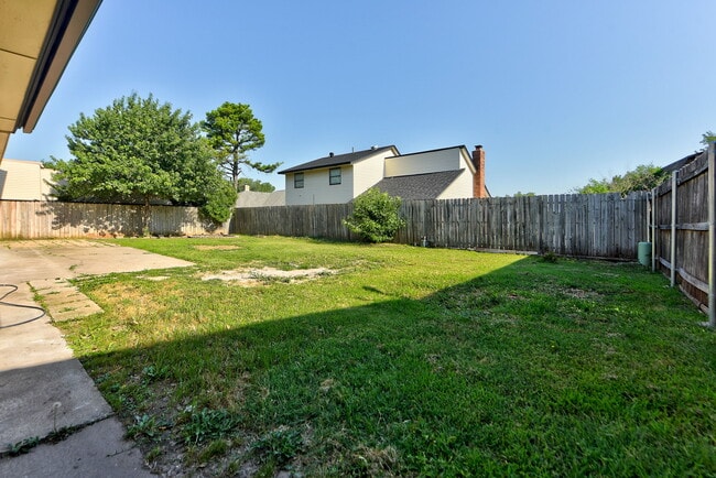 Building Photo - 8229 NW 115th St