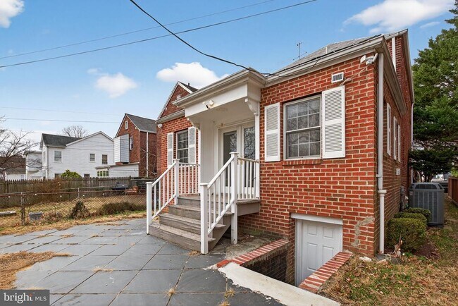 Building Photo - 7329 12th St NW