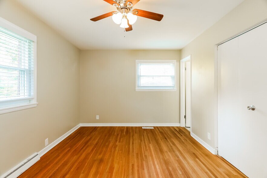 Building Photo - 1108 Sherwood Forest Dr